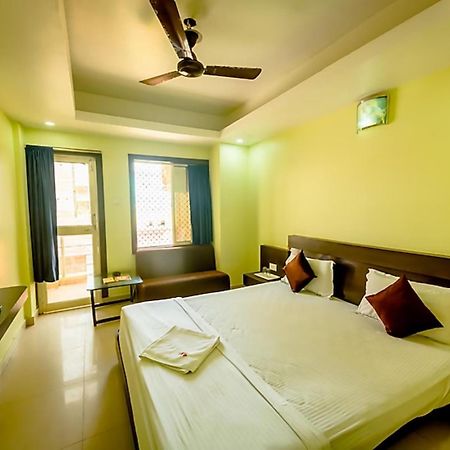 Deep Ganga Inn Near Sea Beach By Morservices Puri Exterior foto