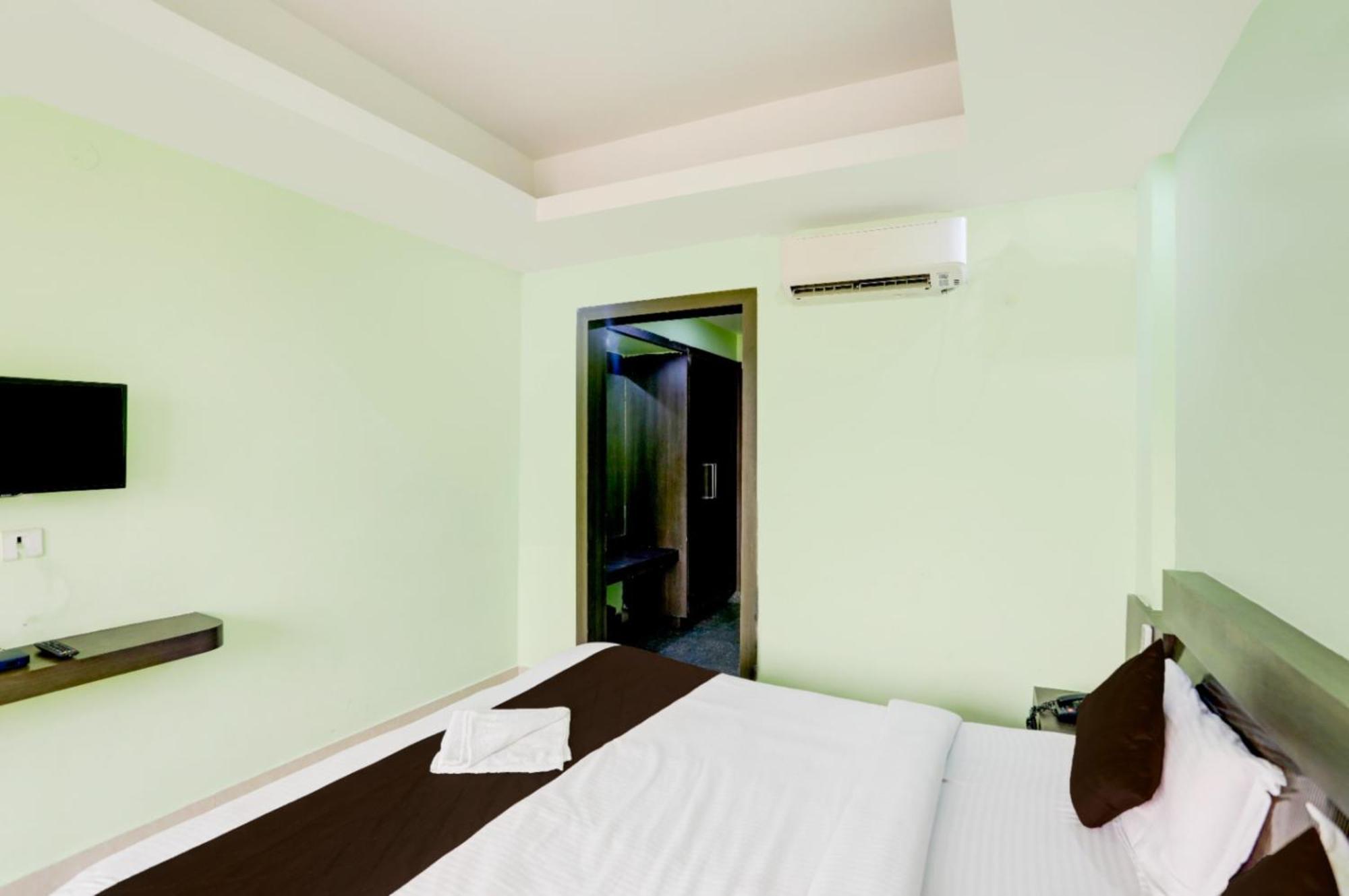 Deep Ganga Inn Near Sea Beach By Morservices Puri Exterior foto
