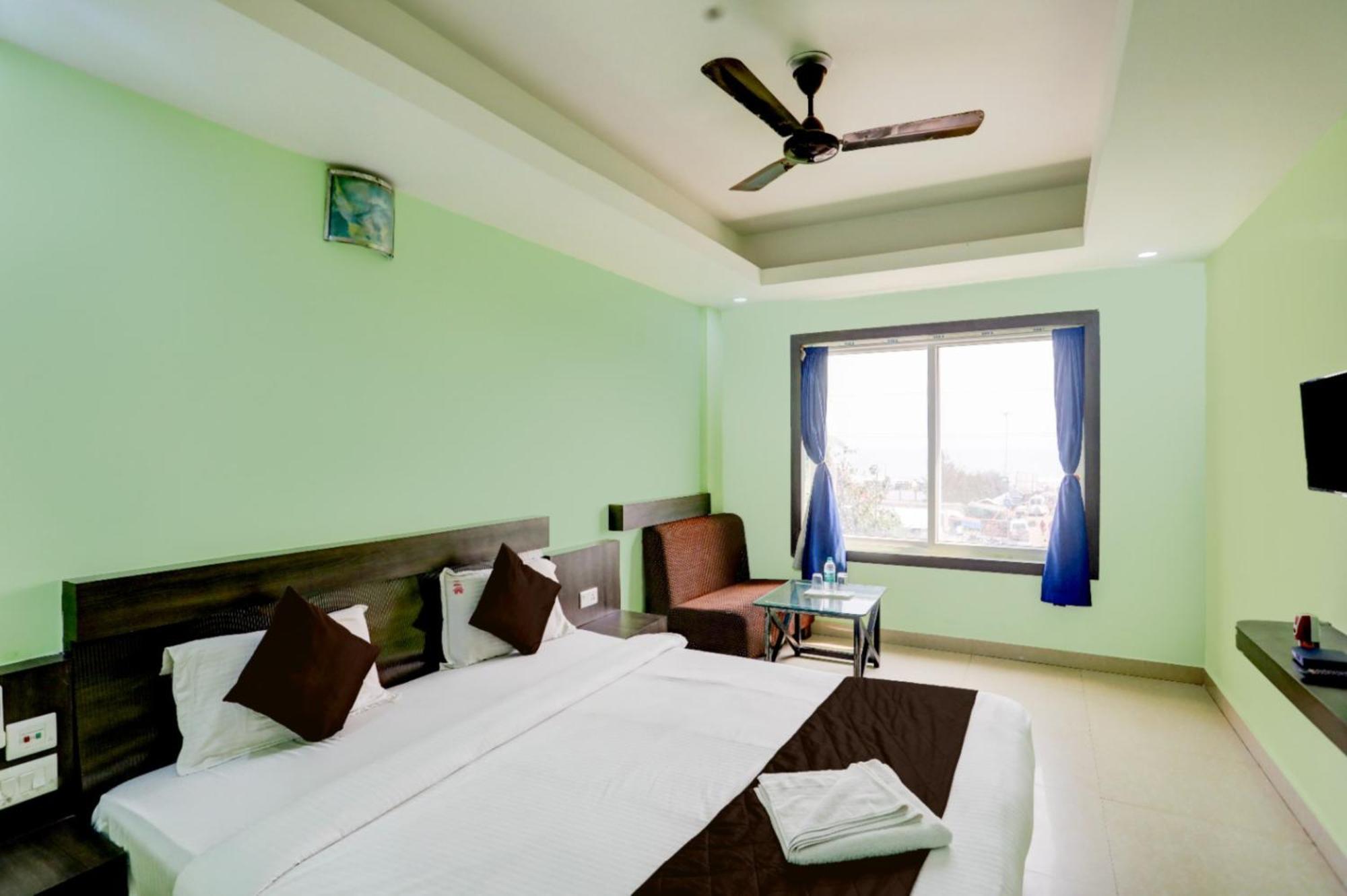 Deep Ganga Inn Near Sea Beach By Morservices Puri Exterior foto